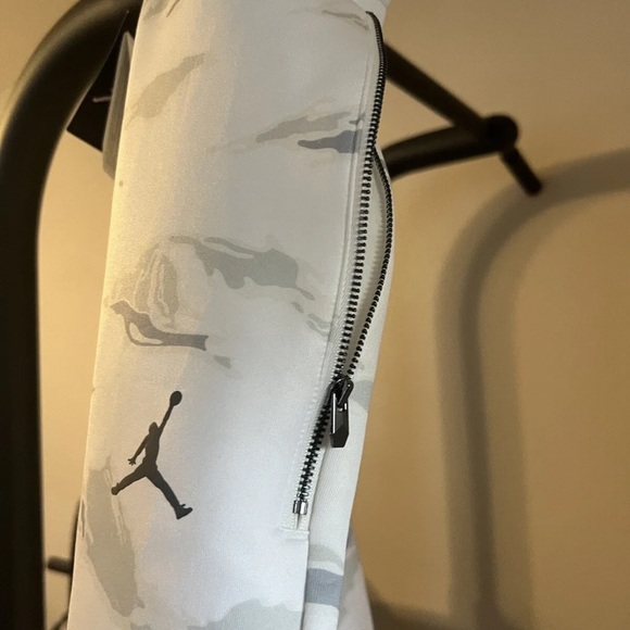 Jordan Engineered Winter Tech Flight Camo suit - Picture 9 of 11